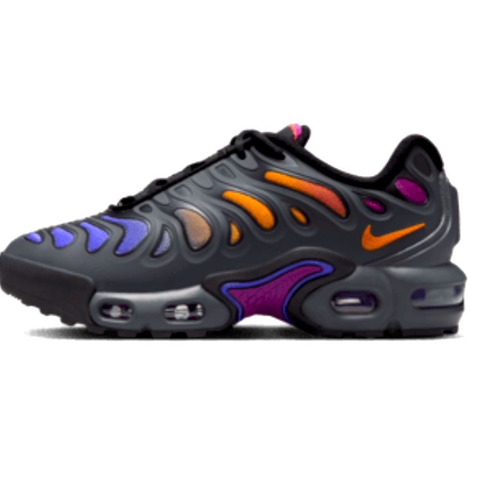 New Boys Nike Air Max Plus Drift Size 6